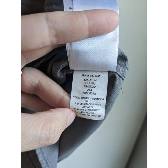 Eddie Bauer Men's Gray Button Down Short Sleeve Pockets Shirt Size M - Picture 5 of 5